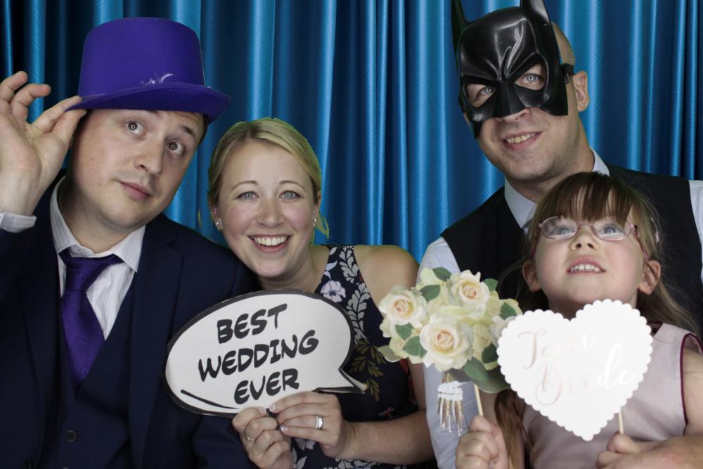 Katherine & Simon | View more photos from the event at gallery.myphotoboothexperience.co.uk/u/MyPhotoBoothExperienceLtd/Katherine-Simon